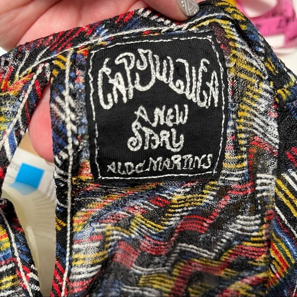 Aldomartins Cap Juluca A New Story Geometric Mesh Top - Picture 3 of 6